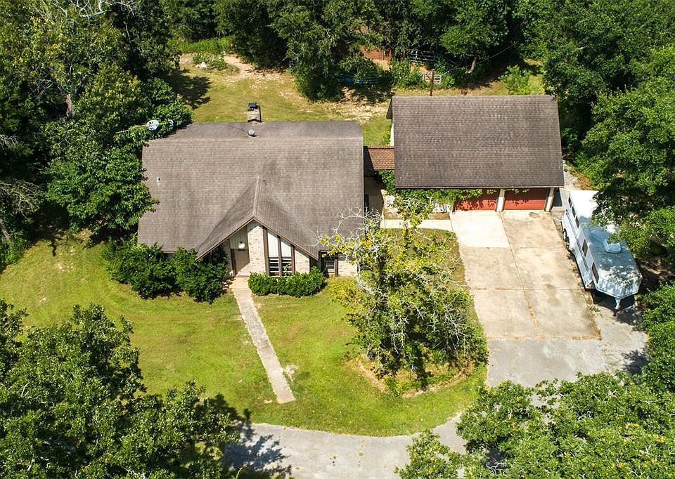 1st image of 26434 Bayou Tesch Dr