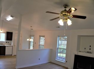 5927 Laurenfield Dr, Charlotte, NC 28269