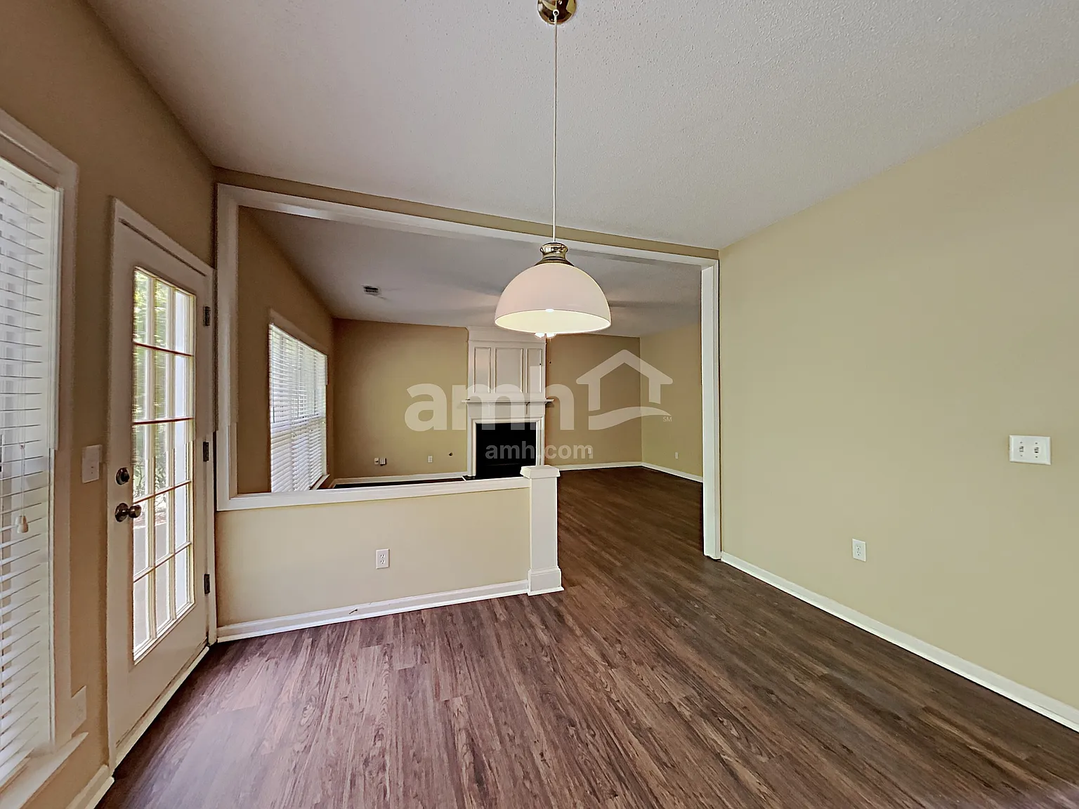 4 bed, 3.0 bath, 2428 sqft, $3,230 — Photo 4