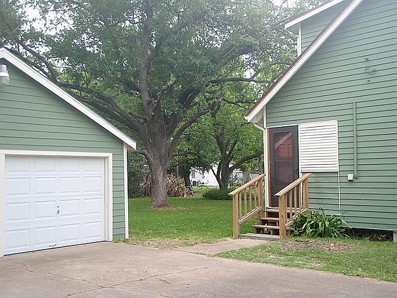 4th image of 1020 Delmar Dr
