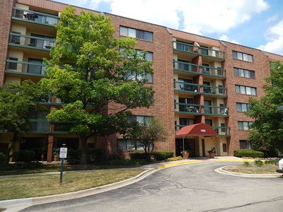 1800 Huntington Blvd APT 301, Hoffman Estates, IL, 60169