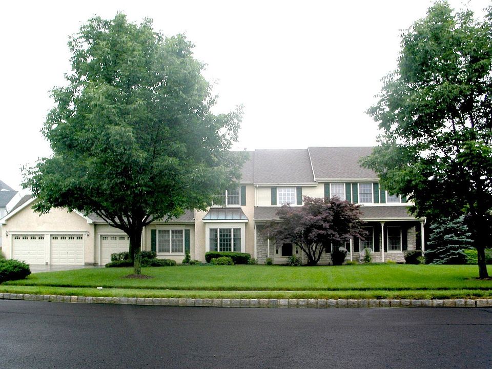 For Sale: 28 Kinglet Dr S, Cranbury, NJ 08512