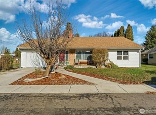 310 W 5th Street, Waitsburg, WA 99361