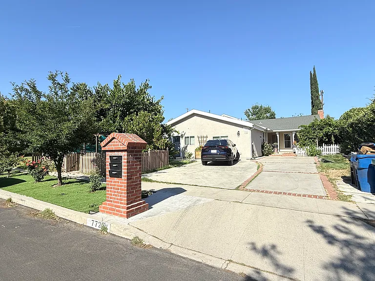 7720 Lubao Ave — Photo 15