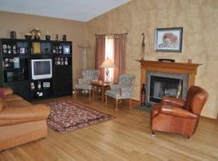 8759 Edgerton Dr, Powell, OH 43065