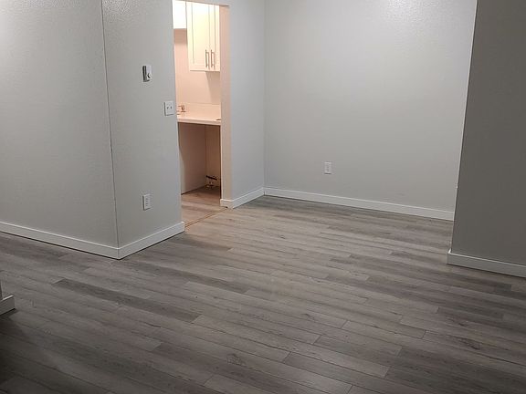 5th image of 1934 Lincoln Ave SE APT 104