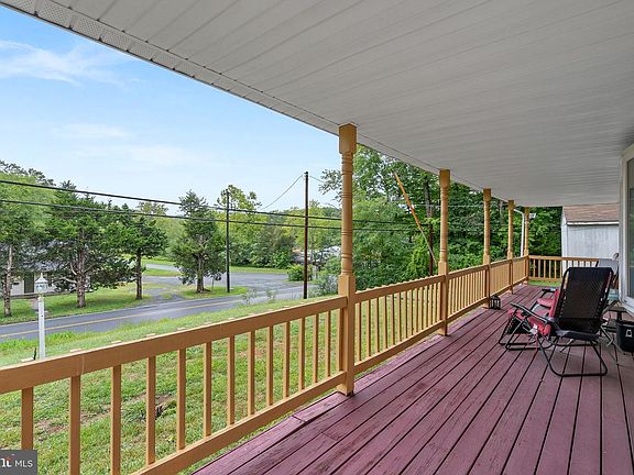 4th image of 804 Telegraph Rd