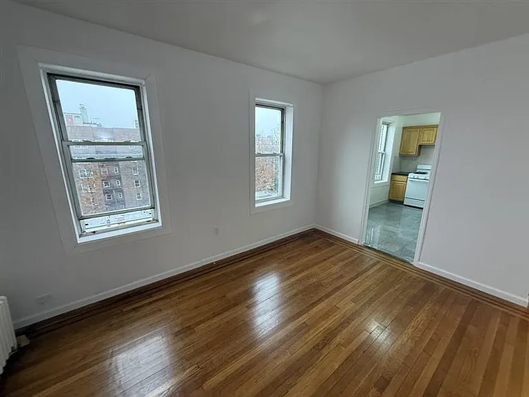 144-24 37th Ave #3L — Photo 2
