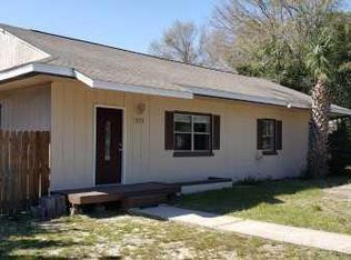 235 Chicago Ave, Valparaiso, FL 32580