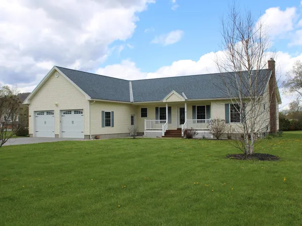 71 Cobb Lane, Clarendon, VT 05959