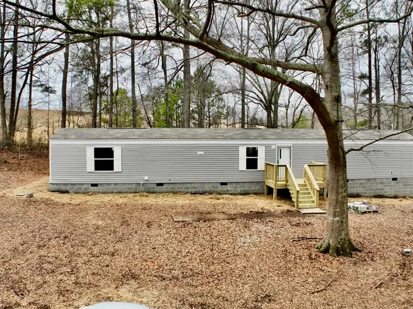 51 W H Reid Ln, Carrollton, GA 30116