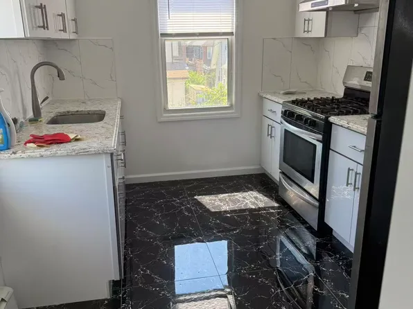 (undisclosed Address), College Pt, NY 11356