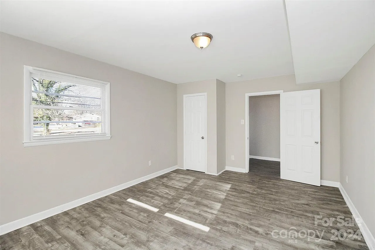 4 bed, 1362 sqft, $779 — Photo 4