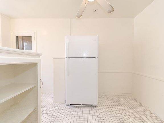 5th image of 11101 Camarillo St #11103-1/4