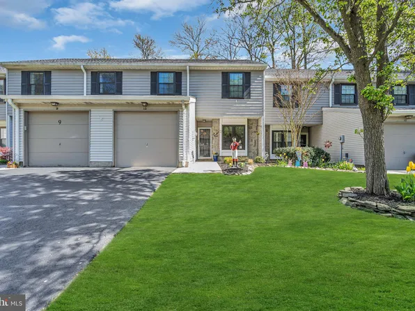 10 Hunters Run, Oceanport, NJ 07757