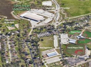 500 W Carson St, Bryan, TX 77801