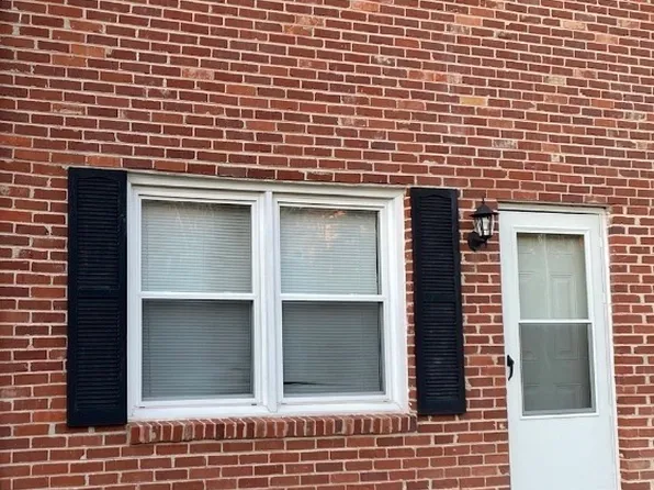 217 Deerfield Dr, Bristol, TN