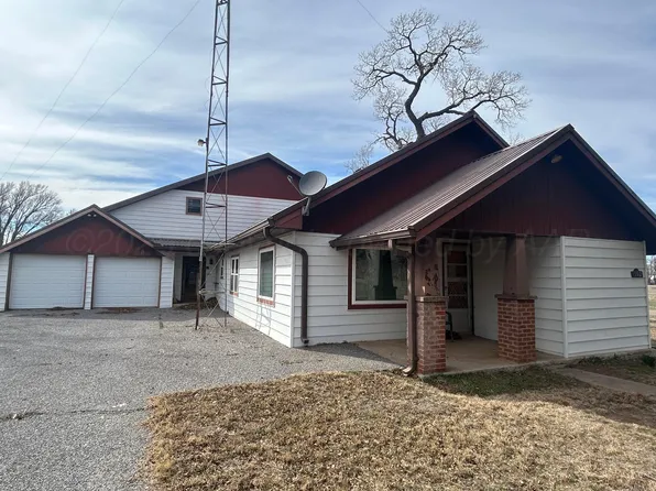 102 Willow St, Lipscomb, TX 79056