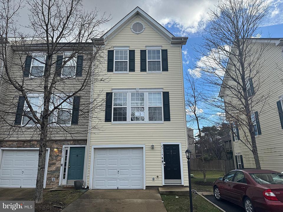 1st image of 23114 Blackthorn Sq