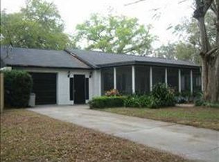 12102 Riverhills Dr, Temple Terrace, FL 33617
