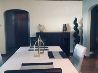 4275 S 68th St, Greenfield, WI 53220