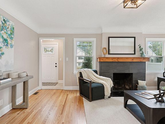 2nd image of 348 4th Ave S