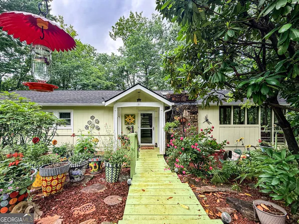 131 Scarlet Oak Dr, Cleveland, GA 30528