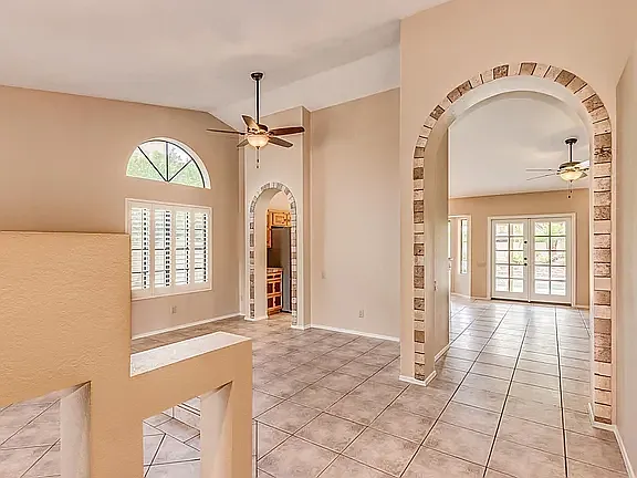 1211 E Drake Dr — Photo 13