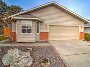 3721 W 29th Ct, Kennewick, WA 99337