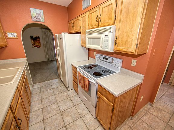 2nd image of 1423 W Calle Pueblo