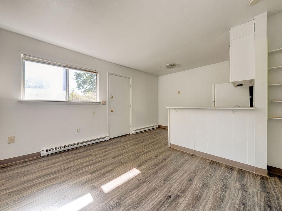 26 Crandall Hill Rd Montville, CT Zillow