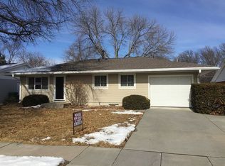 7140 Holdrege St, Lincoln, NE 68505