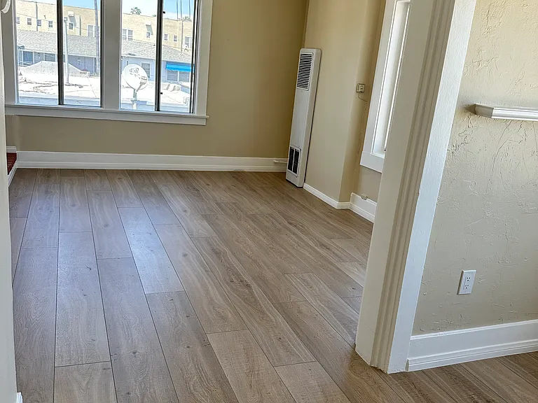 3921 E Livingston Dr #11 — Photo 12