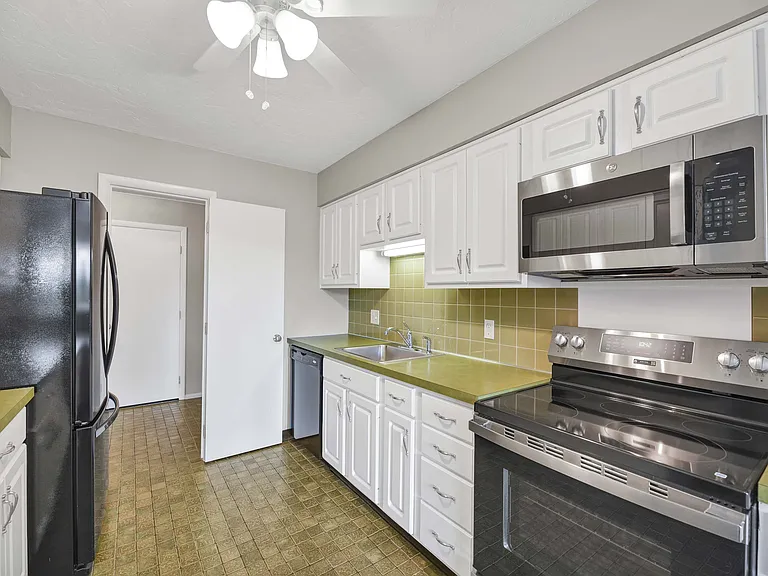 12550 Lake Ave #706 — Photo 8