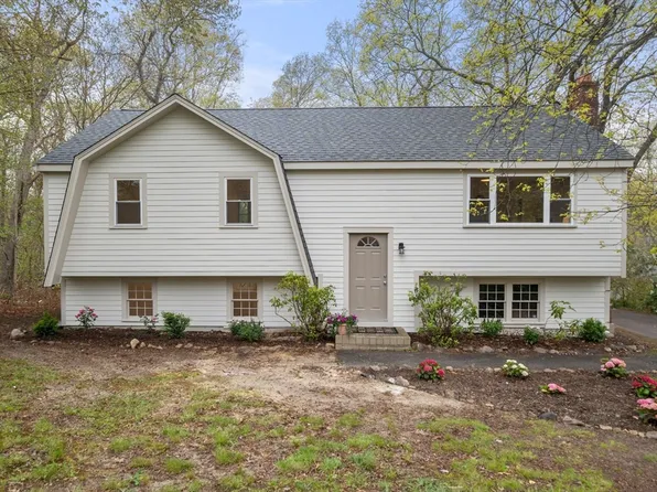 39 Heather Dr, Plymouth, MA 02360