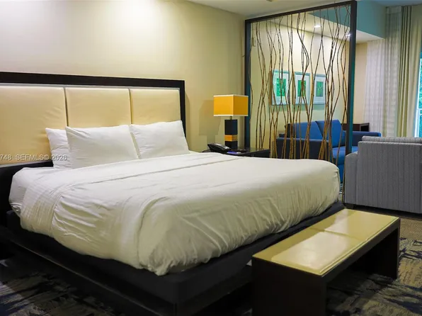 5300 NW 87th Ave #311, Miami, FL 33178