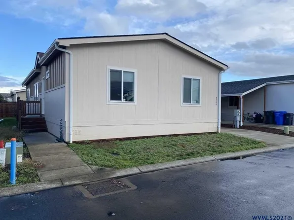 5286 Gold Dust St NE, Salem, OR 97305