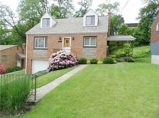 255 Meadowdell Dr, Pittsburgh, PA