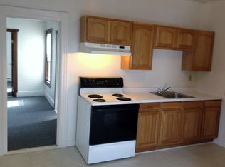 430 School St, Webster, MA 01570