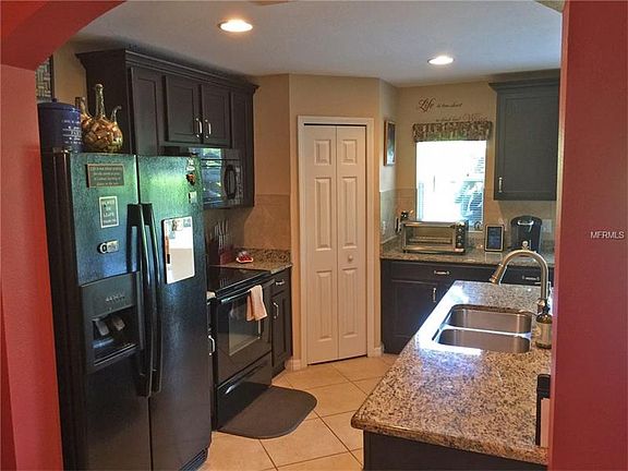 5th image of 2942 Willowleaf Ln