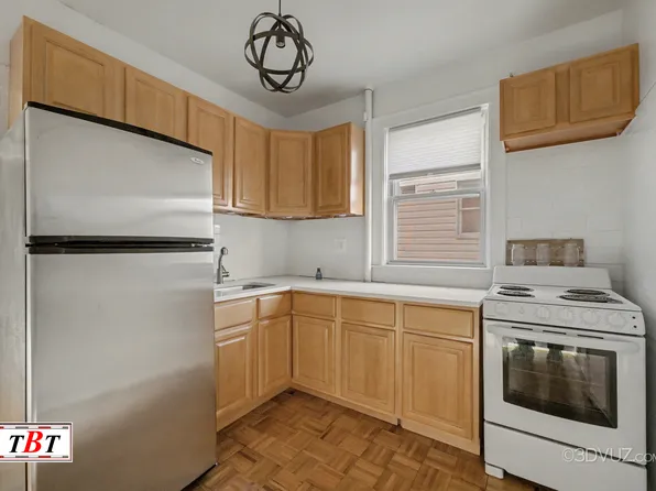 1551 East 32nd Street image 7 of 16