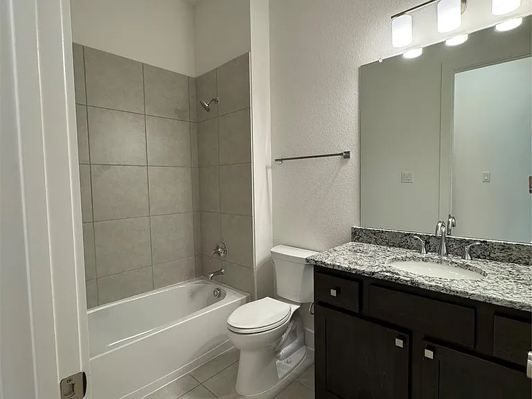 7129 Carriage Light Dr — Photo 15