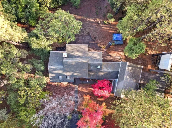 19158 Tiger Lily Ln, Grass Valley, CA 95945