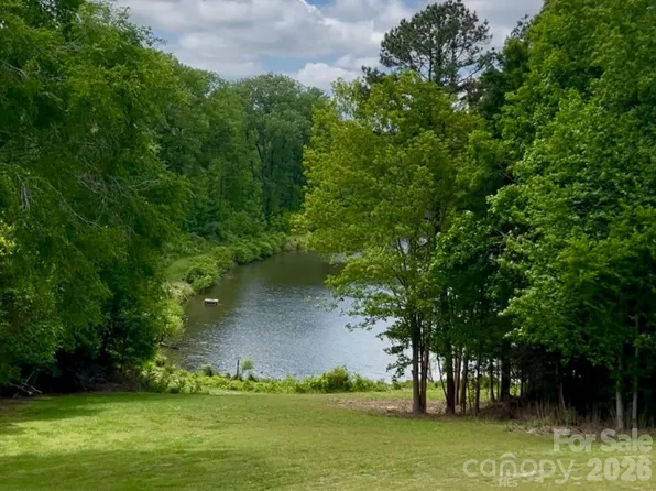 1160 Crestmont Dr SE, Concord, NC 28025