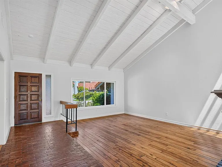 1377 Camino Teresa — Photo 4
