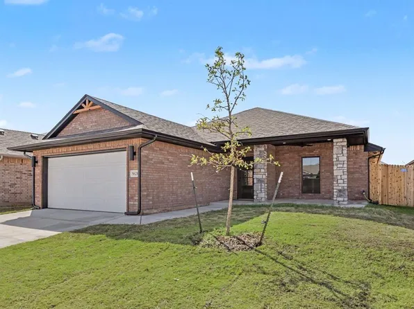 9820 NW 144th St, Yukon, OK 73099