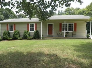 820 E Chestnut St, Stanley, NC 28164