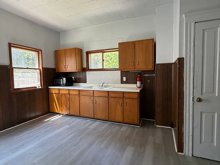 7009 Hecker Ave — Photo 23