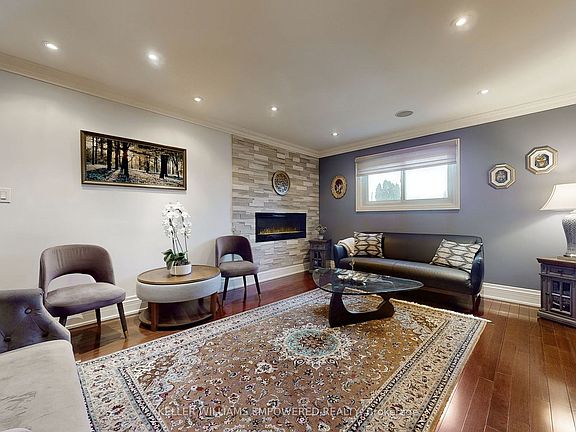 4th image of 239 Pineway Blvd