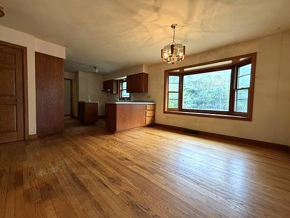 5th image of 9700 5TH AVENUE